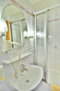 Ein Badezimmer in der Unterkunft Villa Auszeit Hotel Garni