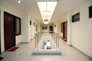 Fotografija v galeriji nastanitve RedDoorz Syariah Plus near Cirebon Super Block Mall 2 v mestu Cirebon
