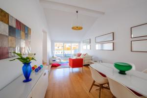 Χώρος καθιστικού στο Timeless apartment at the heart of the village II