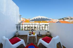 Μπαλκόνι ή βεράντα στο Timeless apartment at the heart of the village II