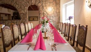 Galeriebild der Unterkunft Landgasthaus Blick ins Tal in Wißmannsdorf