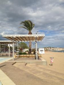 Φωτογραφία από το άλμπουμ του 2 appartements calmes σε Fréjus