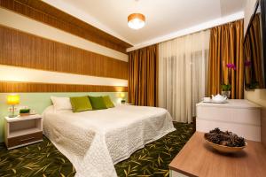 Postel nebo postele na pokoji v ubytování Villa Pinia Eco-hotel + 31 fotografií