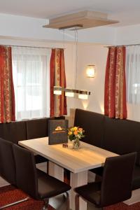 Posedenie v ubytovaní Apartmenthaus Sonnenhang