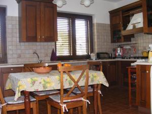 A kitchen or kitchenette at L'Antico Borgo