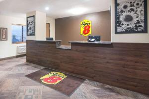 The lobby or reception area at Super 8 by Wyndham Jamestown