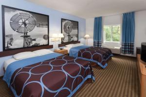 Galeriebild der Unterkunft Super 8 by Wyndham Huntington in Huntington