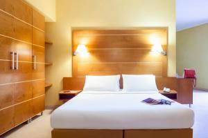 Postel nebo postele na pokoji v ubytování Ibis Styles Bari Giovinazzo