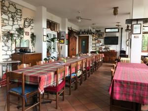 En restaurang eller annat matställe på Agriturismo Montupoli