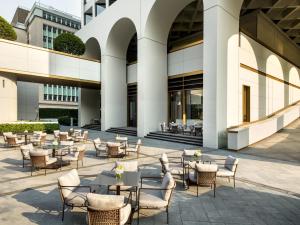 Uma área de estar em The Murray, Hong Kong, a Niccolo Hotel