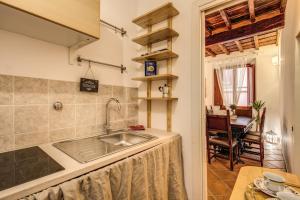 Fotografie z fotogalerie ubytování FRESH HOUSE TREVI 1 v Římě + 27 fotografií