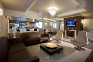 Posezení v ubytování Hotel Desenzano