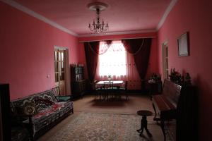 Гостиная зона в Barseghyan's Guest House