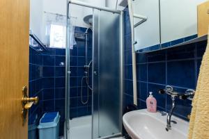 Gallery image of apartments TONI with free parking in Ka&scaron;tela