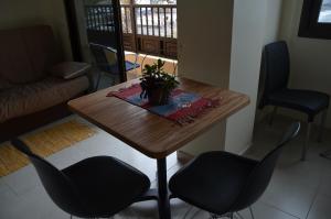 A seating area at Sol y Playa