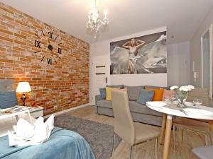 Posedenie v ubytovaní Apartament Starogdański 6 + 20 fotografií