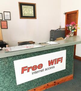 Certifikát, hodnocení, plakát nebo jiný dokument vystavený v ubytování Village Motel