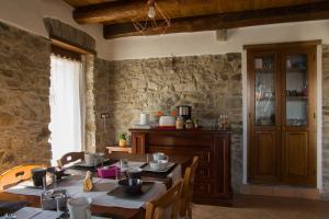 Nápoje v ubytování Agriturismo Angiò nel Cerè