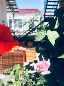 三月花园（家具城旁）的阳台或露台