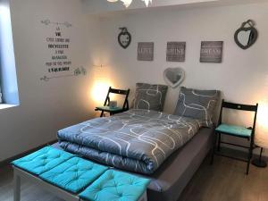 Gallery image of Les Lodges du Canal Vue sur le canal in Rogny