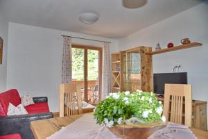 A seating area at Residence Blumenthalerhof