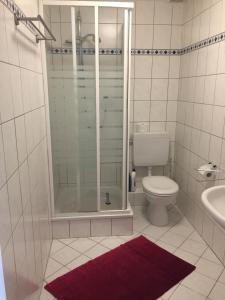 Bilik mandi di Apartment 28 o M +25 gambar