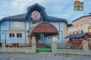 Bangunan di mana terletaknya motel