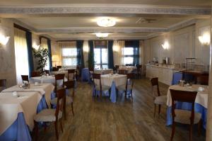 Restaurace v ubytování Hotel Lugana Parco Al Lago