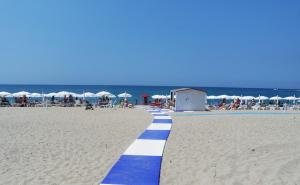 Plaża w domu wakacyjnym lub w pobliżu