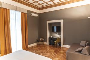 A television and/or entertainment centre at Relais Della Porta