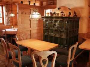 Posezení v ubytování Berggasthof Hotel Igelwirt