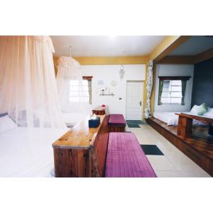Khu vực ghế ngồi tại Xian Qing Yu Zhi Homestay