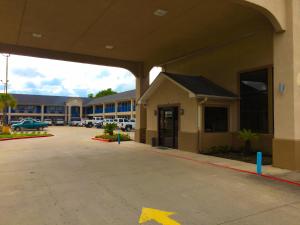 Fotografie z fotogalerie ubytování Americas Best Value Inn & Suites Mont Belvieu Houston v destinaci Eldon