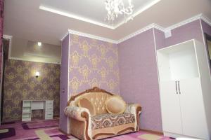 Aska Hotel的休息区