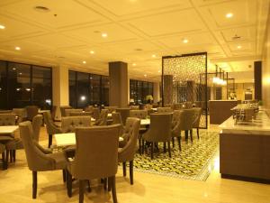 Posezení v ubytování Rivoli Hotel Jakarta
