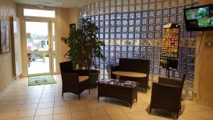 Gallery image of Hôtellerie Saint Jean in Saint-Jean-de-Thouars +27 photos