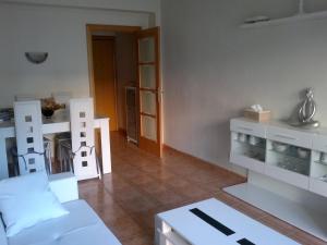 Kuchyň nebo kuchyňský kout v ubytování Apt a Calafell plage