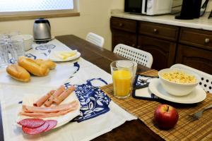 Opcions d'esmorzar disponibles a Origami Porto Residência & Hostel