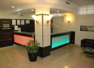 Ο χώρος του λόμπι ή της ρεσεψιόν στο Hotel Kristall