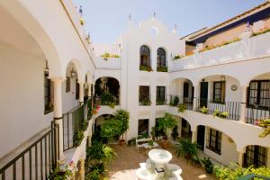 vistas al patio de un edificio en Los Helechos, en Sanlúcar de Barrameda