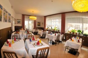 Albergo Due Spade餐厅或其他用餐的地方