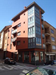 Budova, kde se apartmán nachází + 23 fotografií