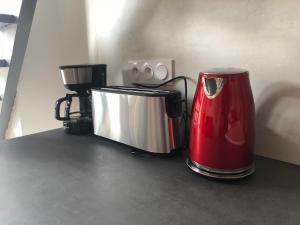 Принадлежности для чая и кофе в Cosy studio Perpignan