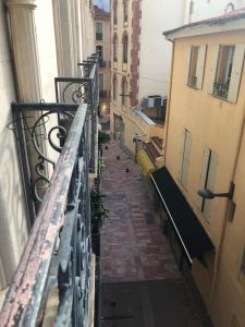 Балкон или терраса в Cosy studio Perpignan