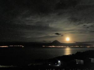Photo de la galerie de l'établissement São Jorge Spot - Alojamento, à Velas