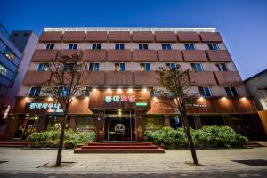 Gallery image of Gangneung Donga Hotel in Gangneung