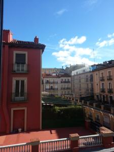 Gallery image of Pensi&oacute;n Apolo XI in Madrid