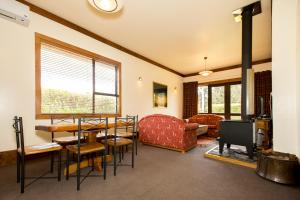 A seating area at The Powderhorn Chateau