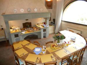 
A restaurant or other place to eat at Castello di Bibbione
