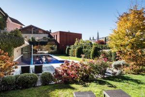Bazén v ubytování Residence Hotel Gasser nebo v jeho okolí